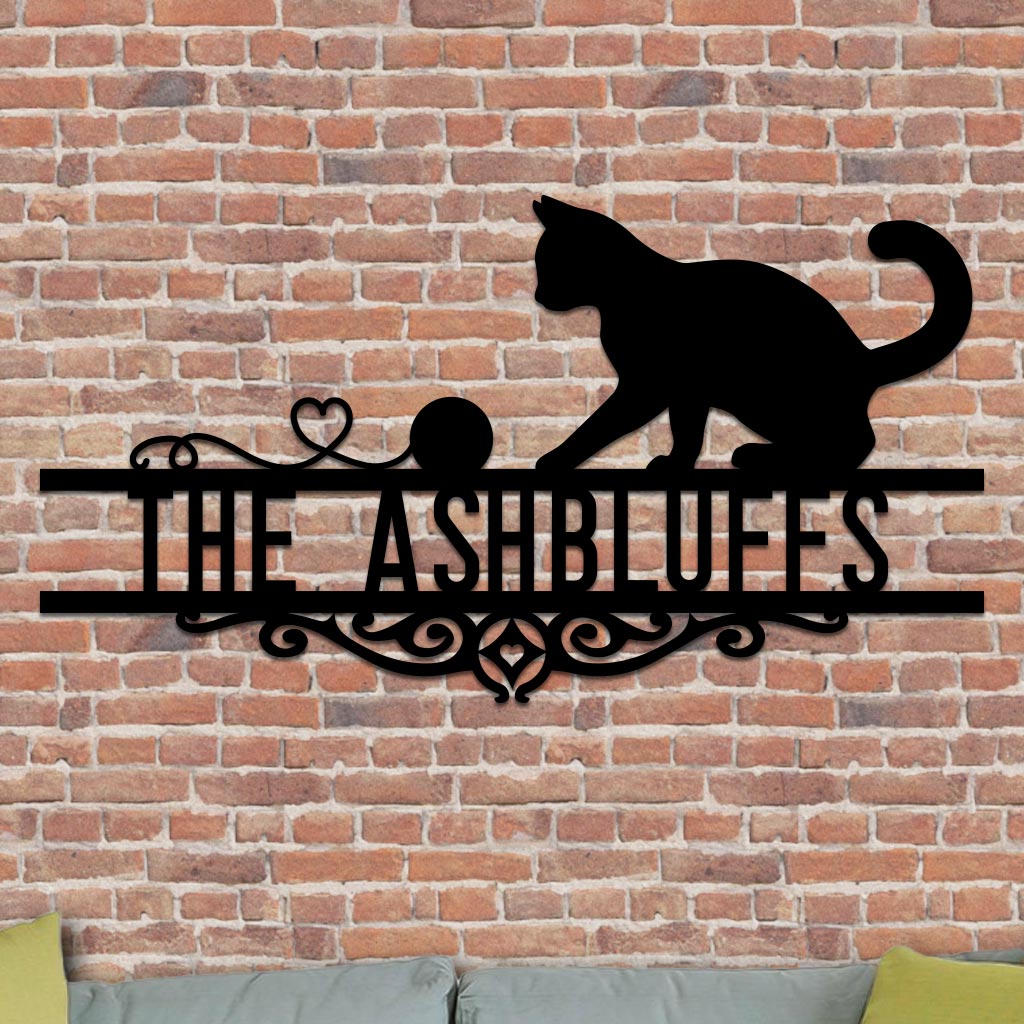 Cat w Yarn Family Name Sign